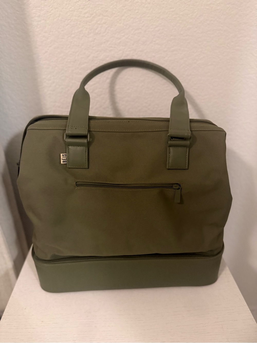 BEIS  mini weekender in olive with beis toiletry bag - Picture 3 of 10